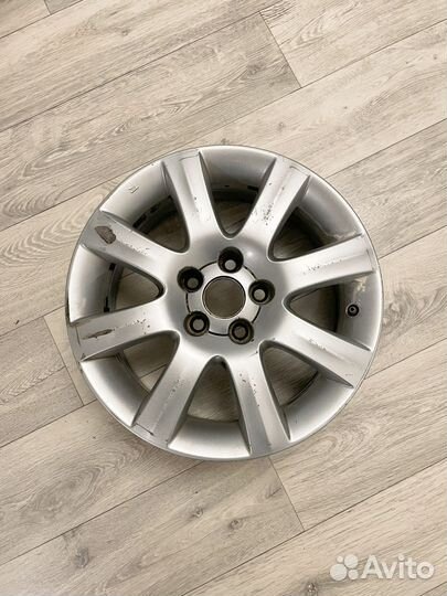 Литой диск Skoda Fabia r15