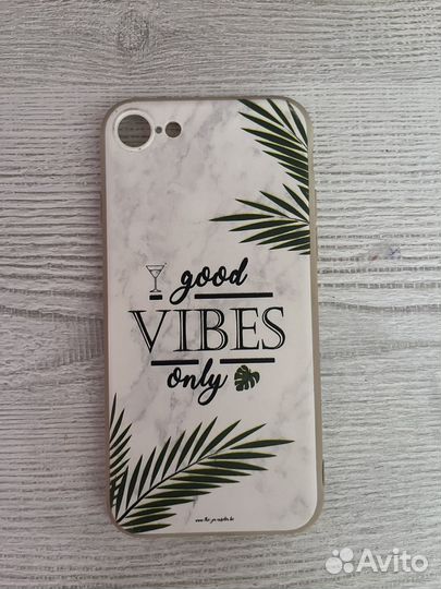 Чехол на iPhone 8