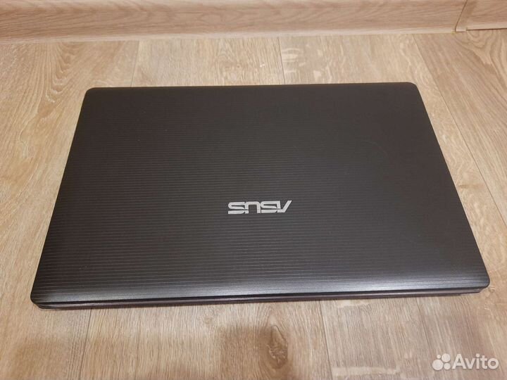 Ноутбук core i5 8gb 2 видеокарты SSD