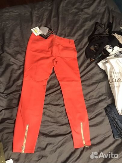 Шикарные коралловые брюки скини who is who. Италия
