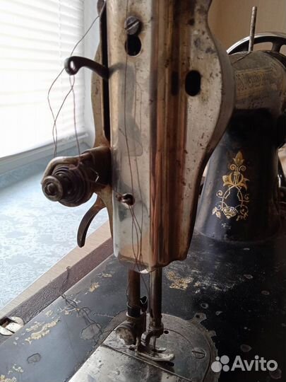 Швейная машинка Зингер Singer