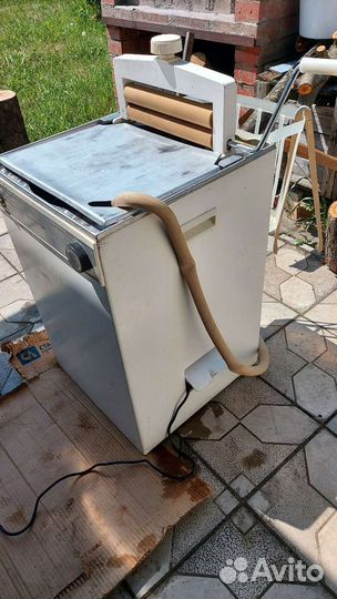 Стиральная машина Волга-15А