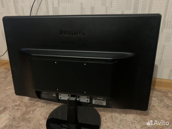 Монитор Philips 226V3L