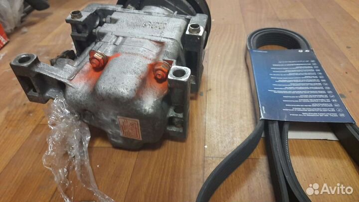 Компрессор кондиционера mazda cx-7 E221-61-450