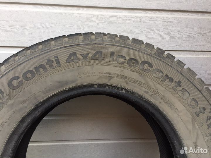 Continental Conti4x4IceContact 225/70 R16