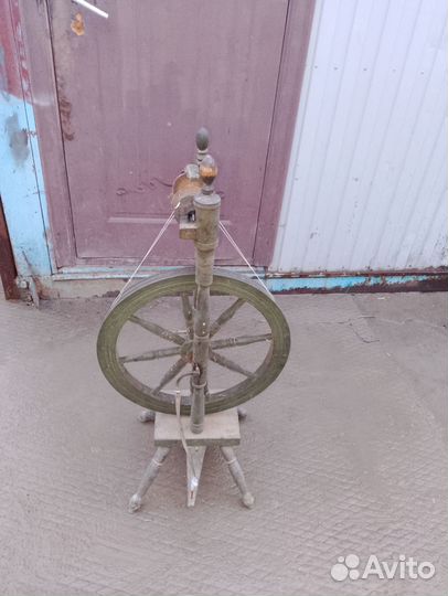 Прялка деревянная старинная