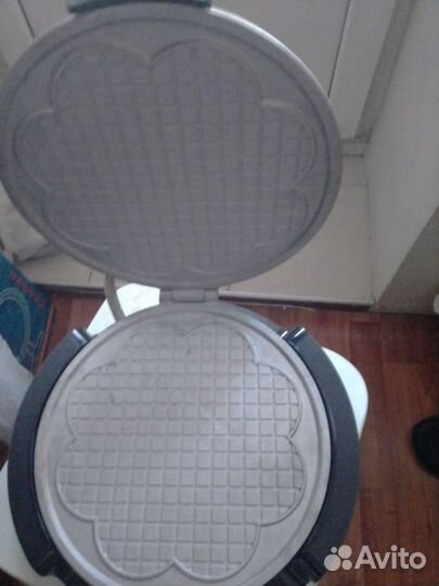 Электрическая вафельница новая СССР