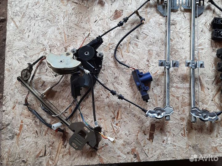 Комплект стеклоподьемников