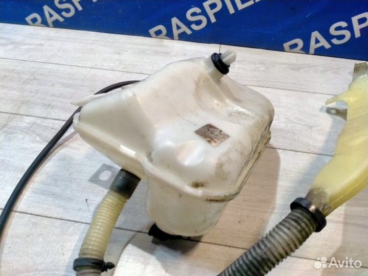 Бачок омывателя Bmw 523I Левый Руль Пробег:38000