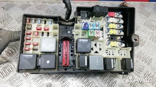 Блок предохранителей ford focus 2 (EBR17M101)