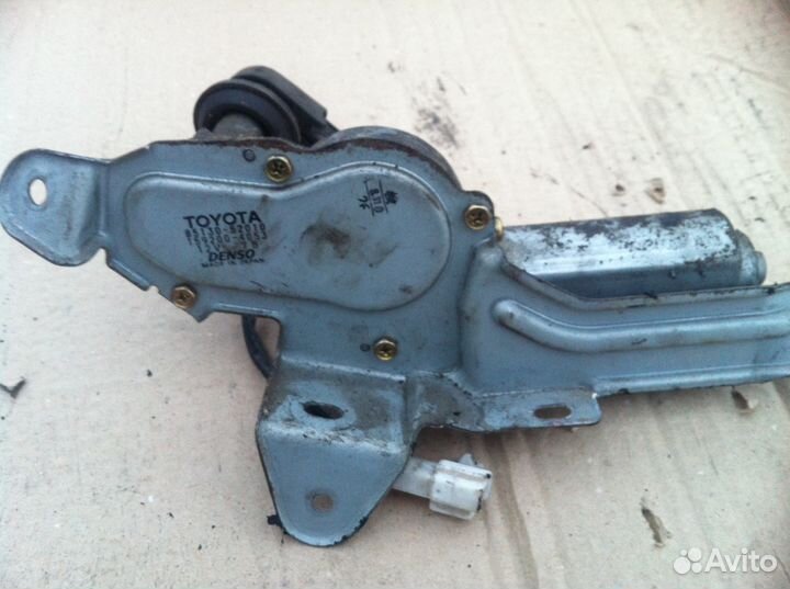 Мотор стеклоочистителя задней двери 85130-52010