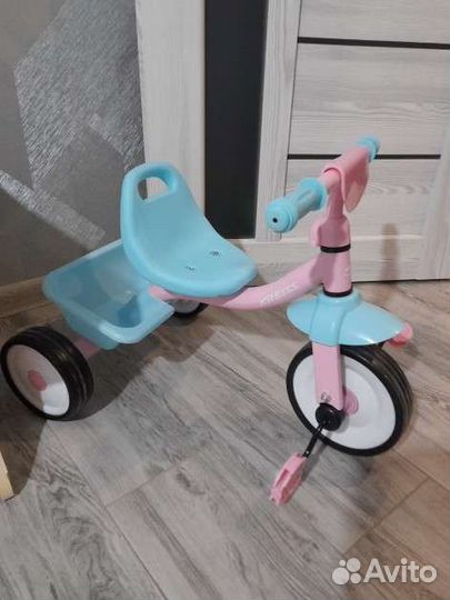 Детский трехколесный велосипед