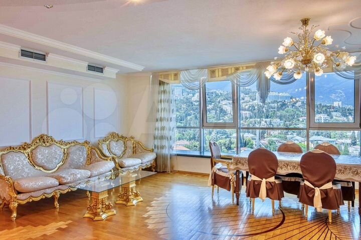 3-к. квартира, 212 м², 10/14 эт.