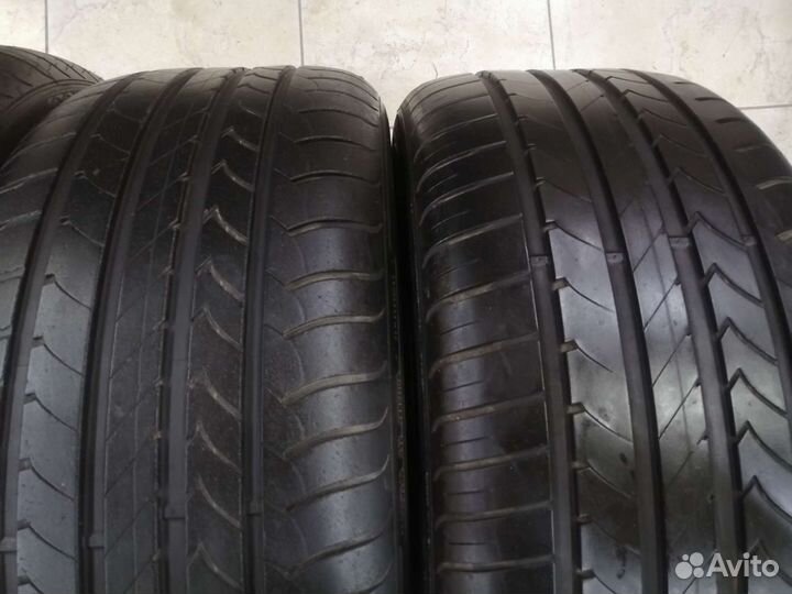 Goodyear EfficientGrip Performance SUV 285/40 R20