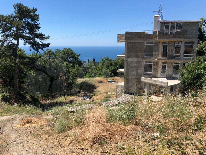 Дом 761,5 м² на участке 23,9 сот.