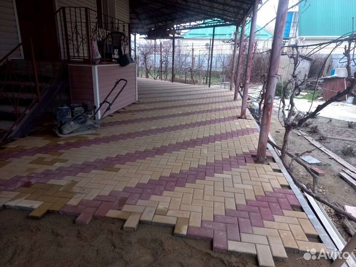 Укладка тротуарной плитки