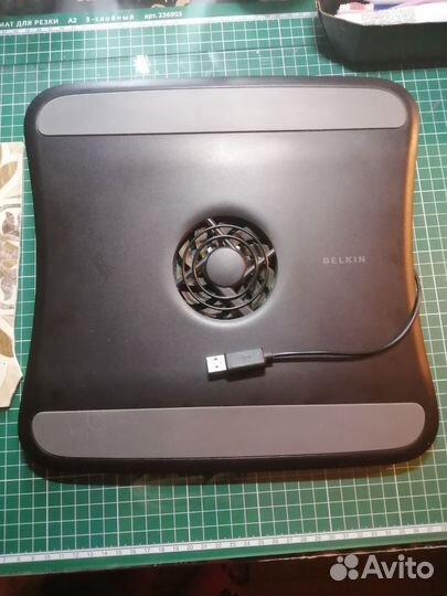 Подставка с охлаждением для ноутбука Belkin