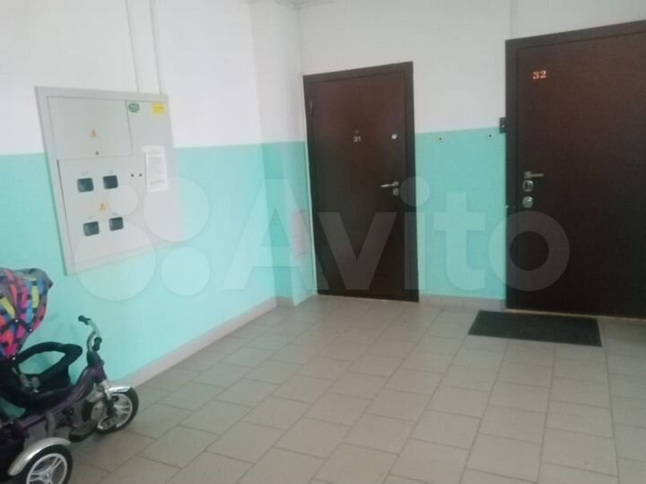 2-к. квартира, 63 м², 8/10 эт.