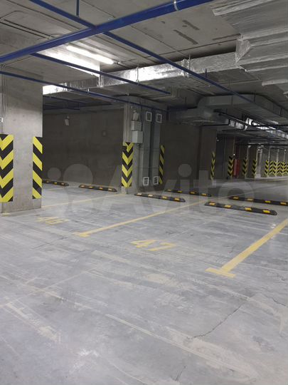 Машиноместо, 14 м²