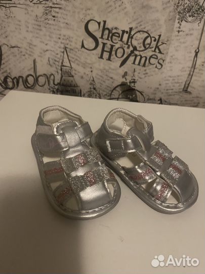 Ботинки для девочки