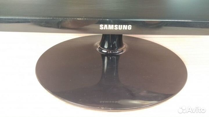 Монитор б/у 21.5