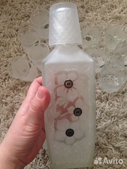 Графин и рюмки