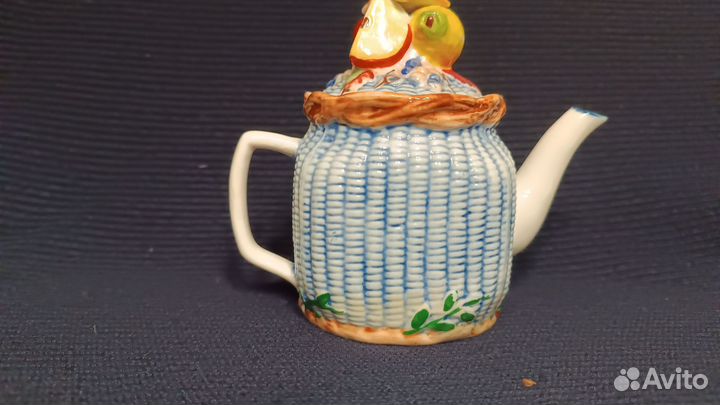 Салатнник,Чайник для коллекции