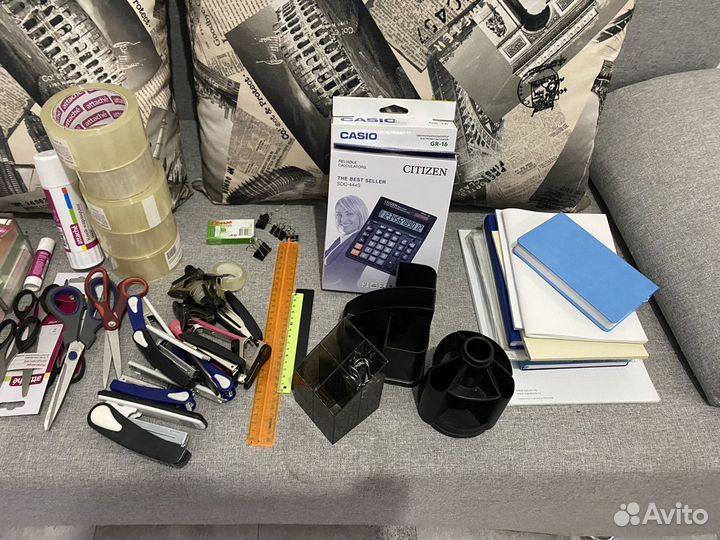 Коробка канцелярии