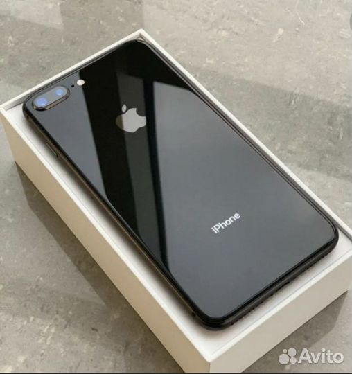 Телефон iPhone 8 plus 64