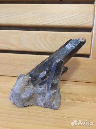 Кристалл натуральный самородок