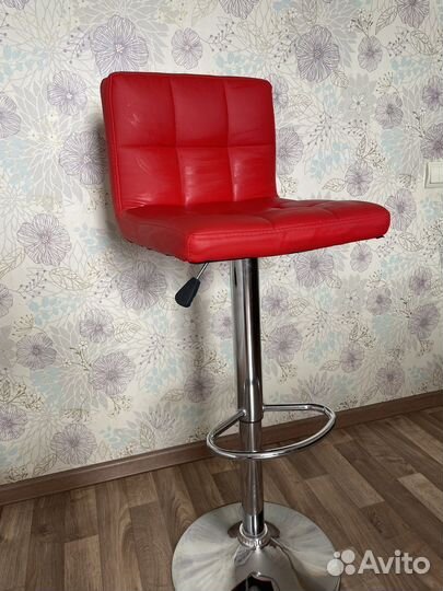 Стул для визажиста бровиста