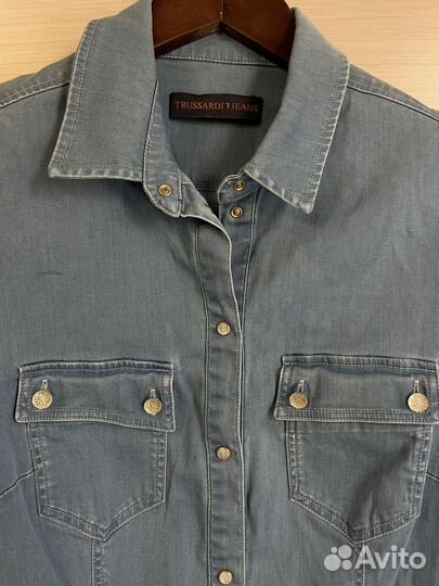Джинсовая рубашка trussardi jeans