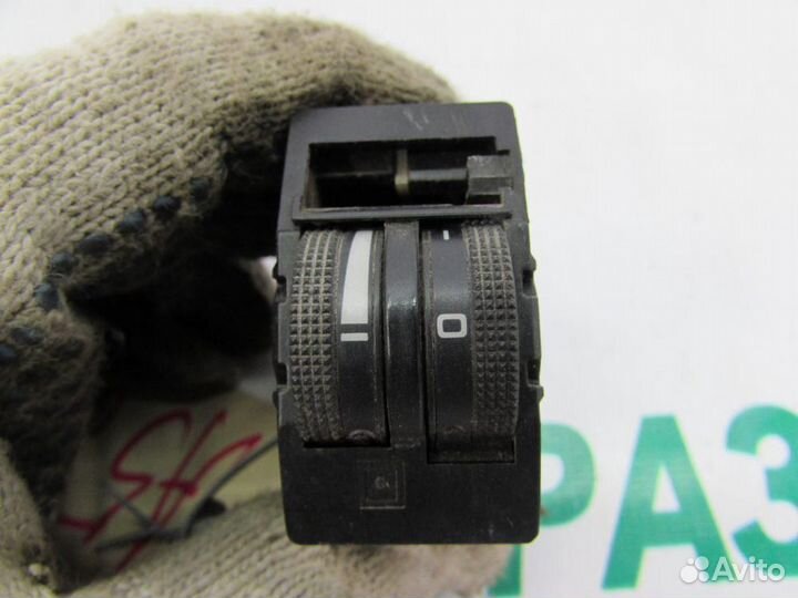 Кнопка корректора фар для Audi A6 2 1997-2004г