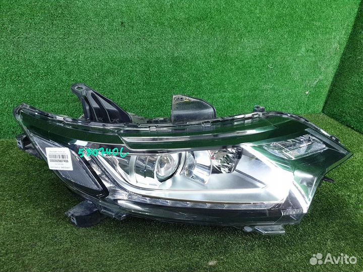 Фара правая Mitsubishi Outlander