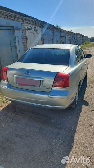 Toyota Avensis 2.0 МТ, 2003, 200 000 км