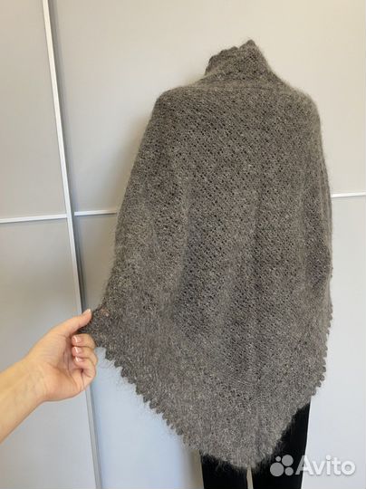 Косынка пуховая ручной работы