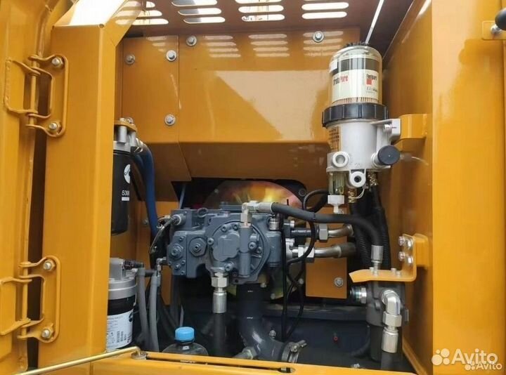 Колёсный экскаватор XCMG XE180WD, 2023