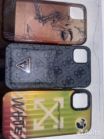 Чехол на iPhone 11 guess