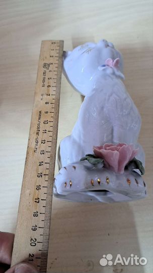 Статуэтка кошка