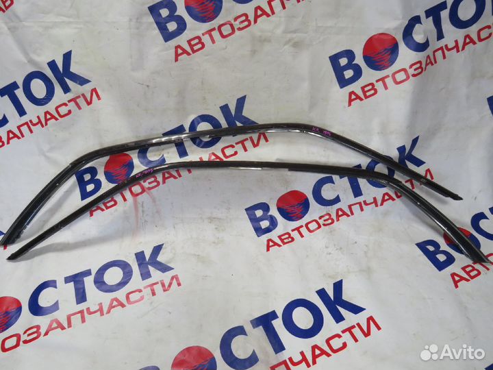 Ветровик toyota mark II GX100