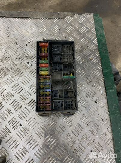 Блок предохранителей Фокус 1