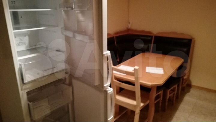 2-к. квартира, 64 м², 8/9 эт.