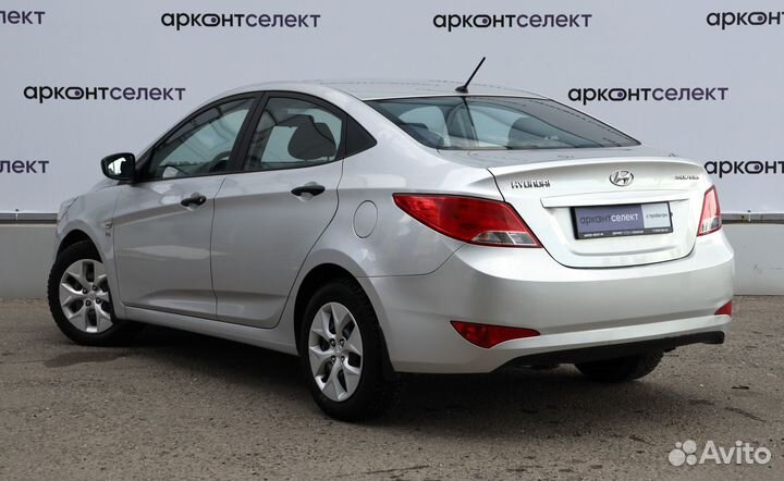 Hyundai Solaris 1.6 AT, 2015, 220 000 км