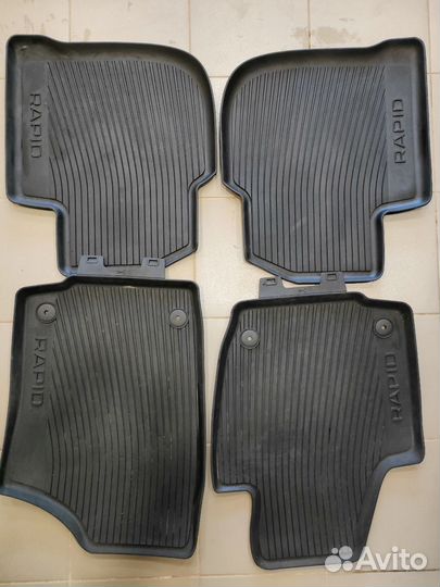 Автомобильные коврики резиновые