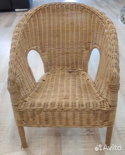 Стол и кресло детское плетеное