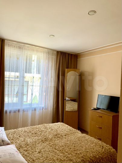 Комната 25 м² в 4-к., 1/1 эт.