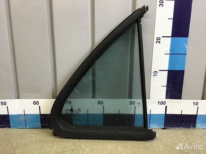 Стекло двери задней правой Kia Sorento 2003-2009