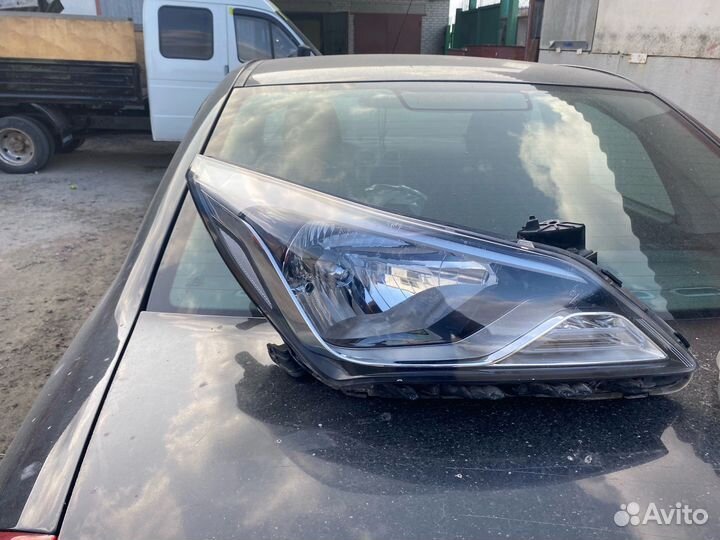 Фары на Hyundai Solaris 1 рестайлинг