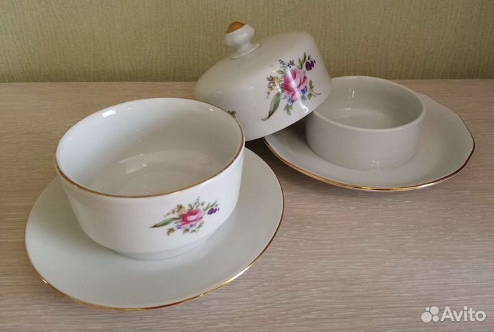 Предметы из сервиза 