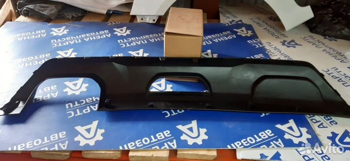 Накладка заднего бампера Киа Рио X